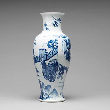 A blue and white baluster vase, Qing dynasty, Kangxi (1662-1722).