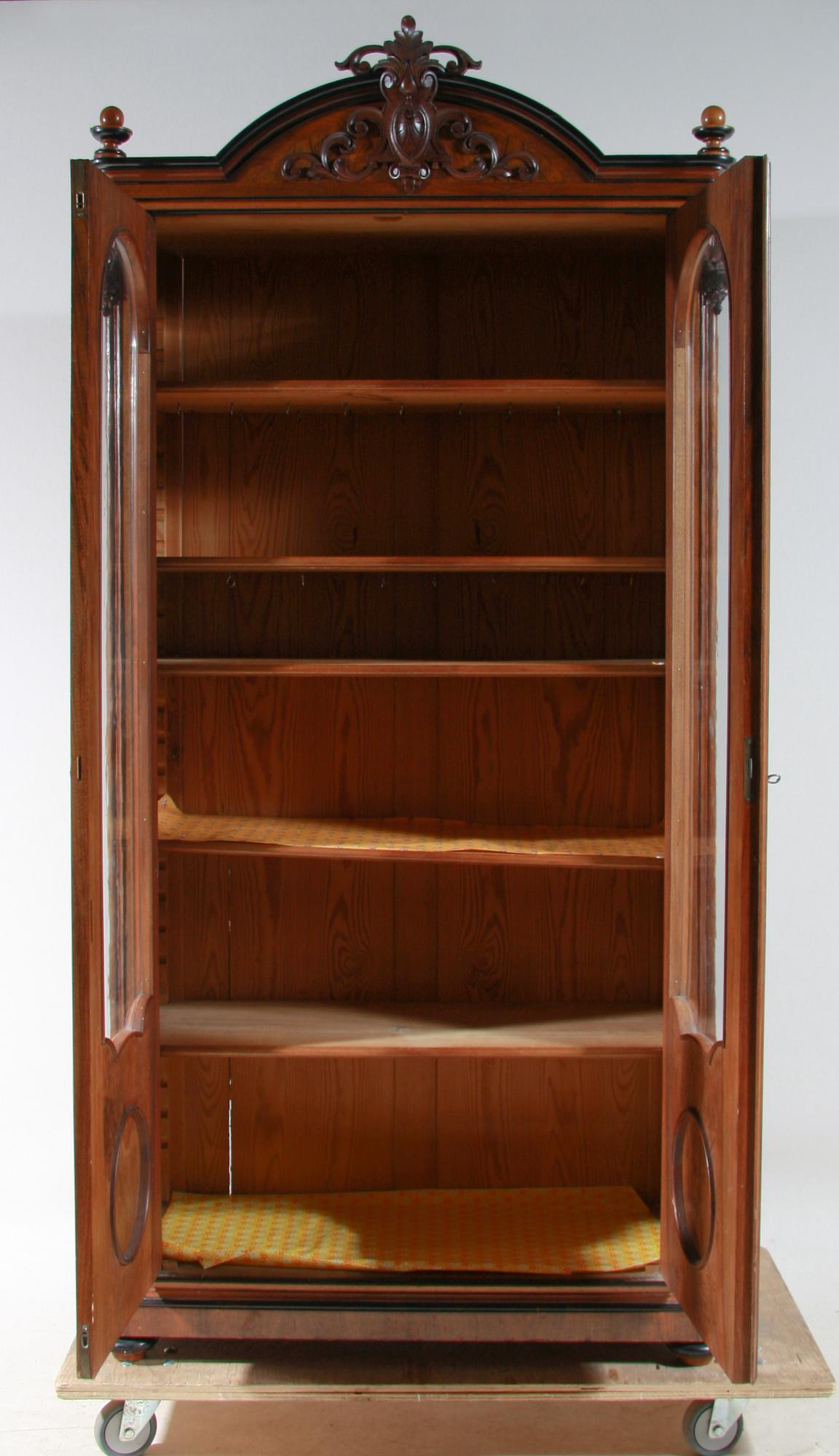 BOKSKÅP, nyrenässans, sent 1800-tal.