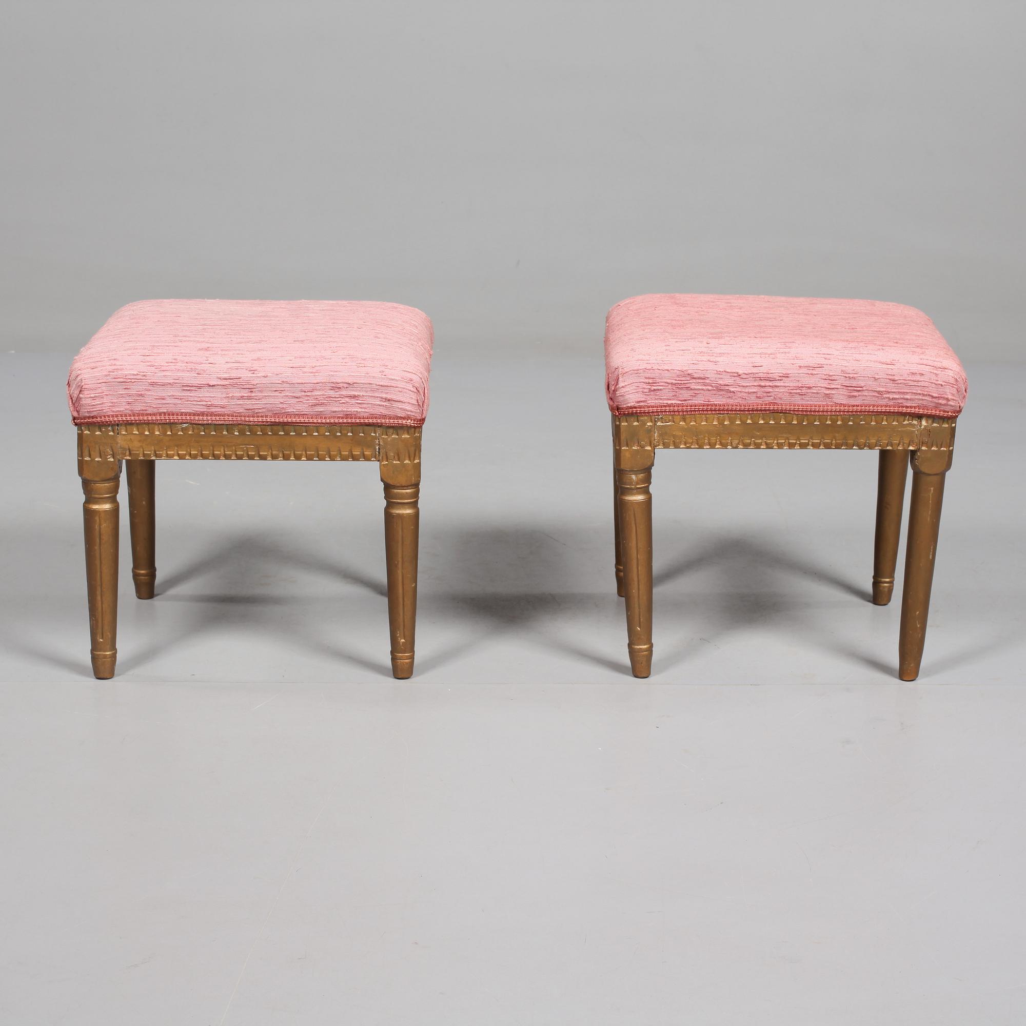 TABURETTER, ett par, 1800-tal.