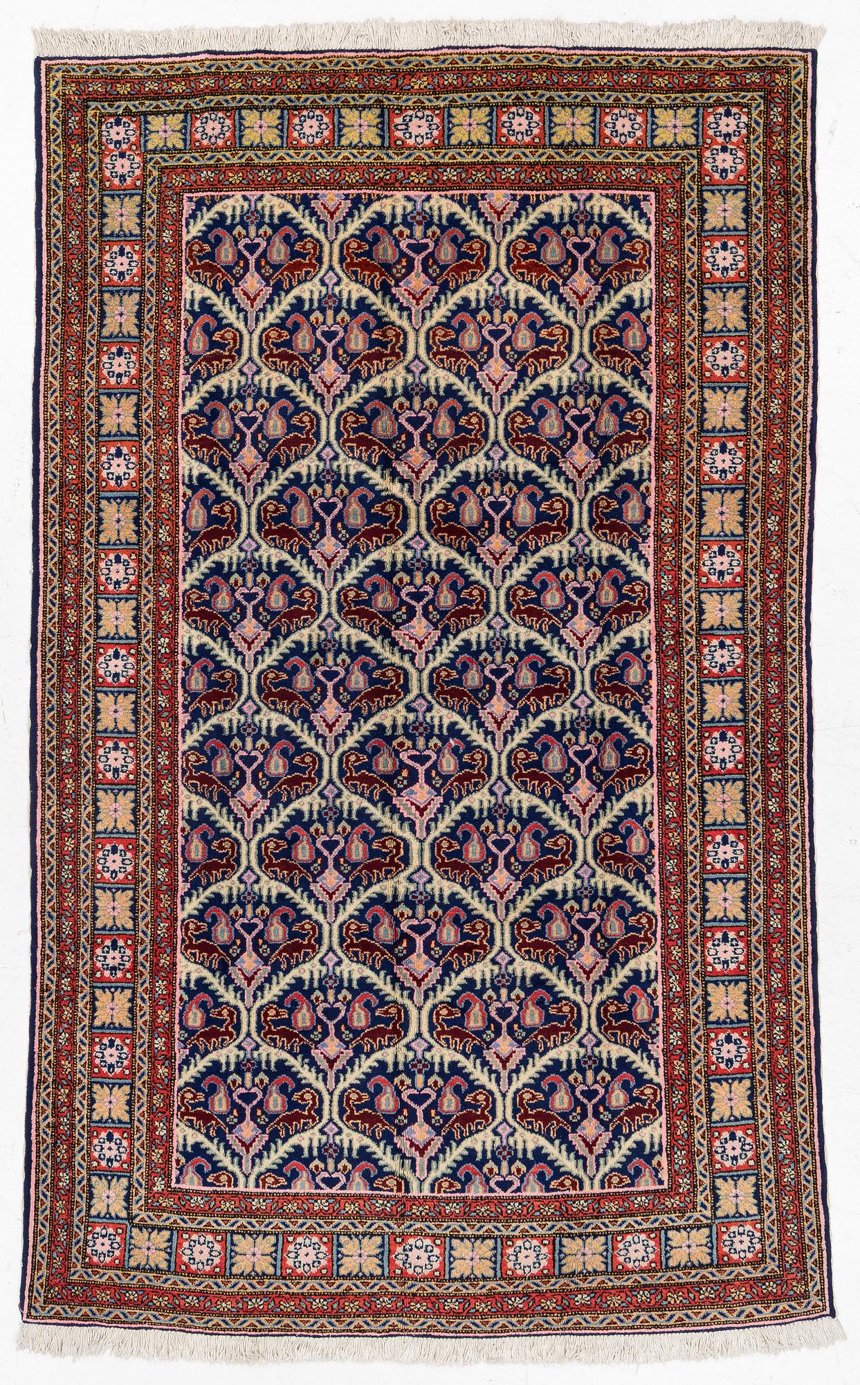 An Ardabil carpet, approx. 270 x 170 cm.