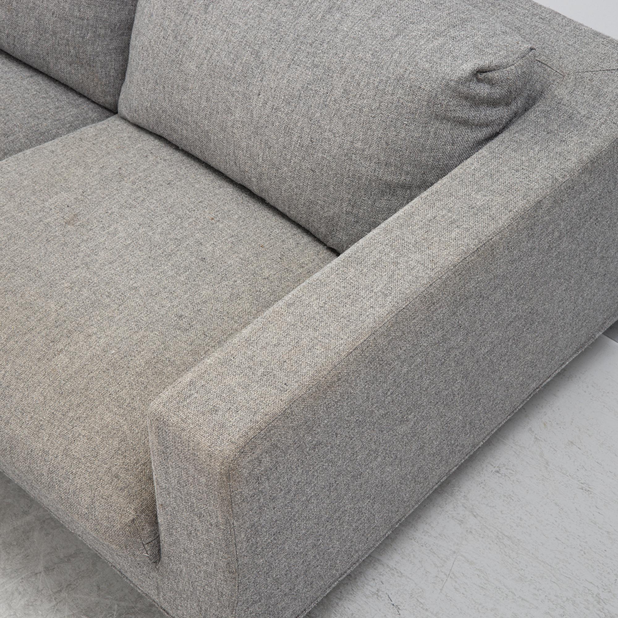 Rodolfo Dordoni, a 'Pollock' sofa from Minotti, Italy.