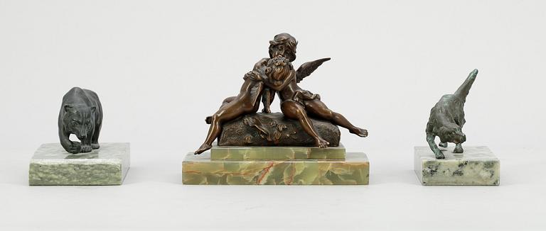 BREVPRESSAR, 3 st, metall och marmor, omkring 1900.