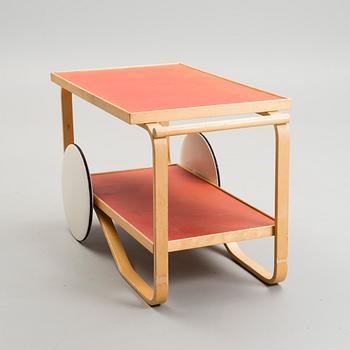 ALVAR AALTO, TEA TROLLEY 901. Designed in 1936-37. 1960s.