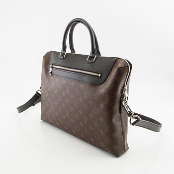 Louis Vuitton,