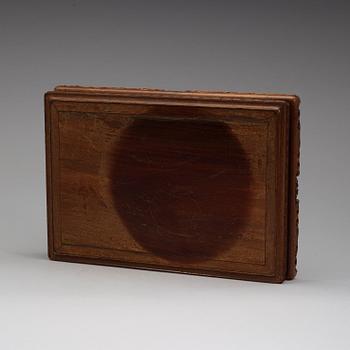STÄLL, hardwood. Qingdynastin, sent 1800-tal.