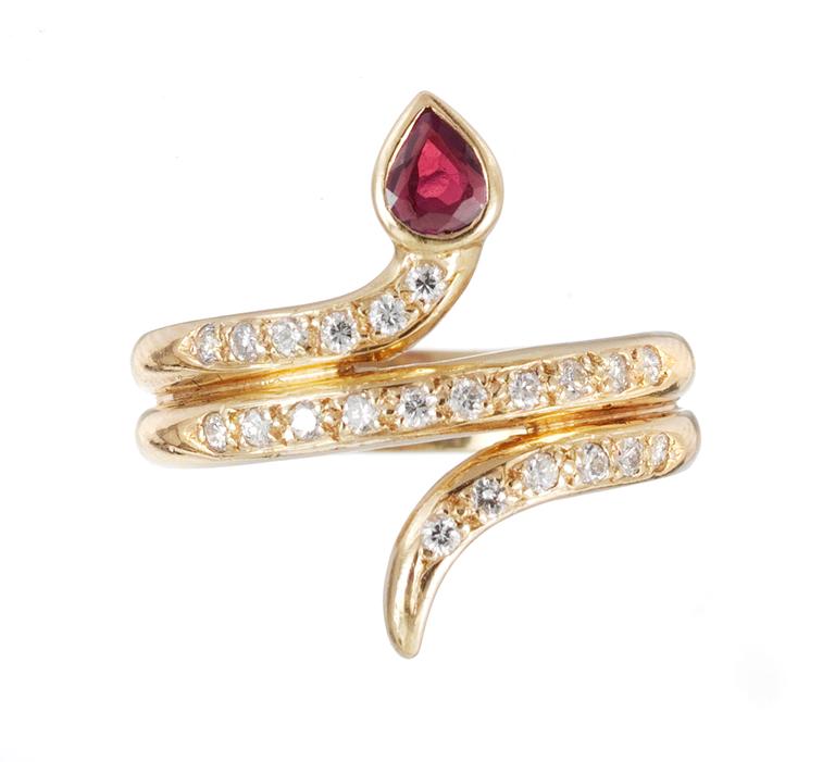 RING, set with ruby and diamonds.