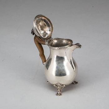 A Swedish 18th century silver coffee-/milk-jug, marks of Jacob Lampa, Stockholm 1777.
