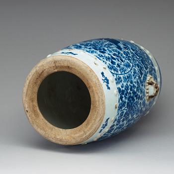 A blue and white garden seat, Qing dynasty, Kangxi (1662-1722).