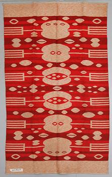 MATTA, dubbelvävd. Ca 290 x 180 cm.
