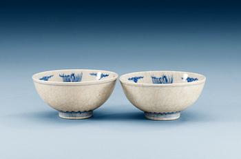 1740. A pair of blue and white bowls, Qing dynasty (1644-1912), with Chenghua´s six character mark.