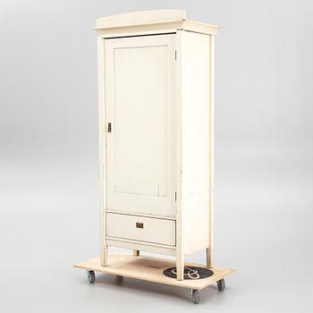 A cabinet, early 20th Century.