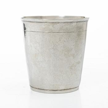 A Danish 18th century silver beaker, mark of Jen Kieldsen Sommerfeldt, Aalborg (active 1726-1772).