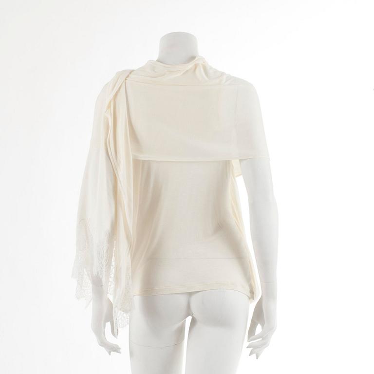 ALEXANDER MCQUEEN, a white blend top. Italian size 44.