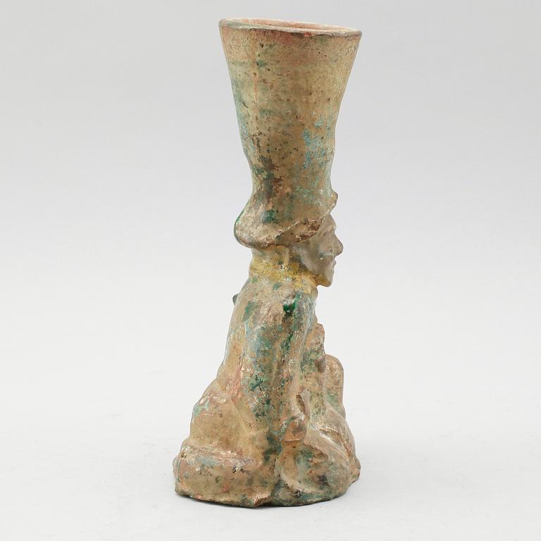 FIGUR/VAS, lergods, Kina, Han 206 f Kr - 220 e Kr.