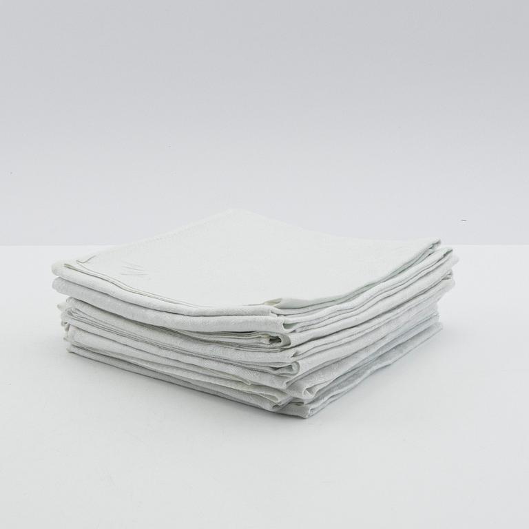 Napkins a total of 73 pcs damask various patterns first half of the 20th century.