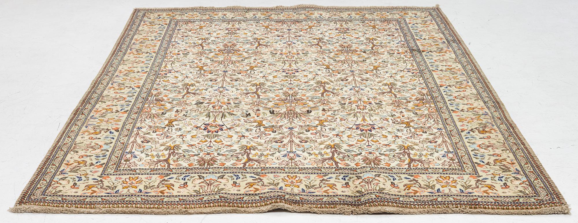 Carpet, Tabriz Tabatabai ca 282x195 cm.