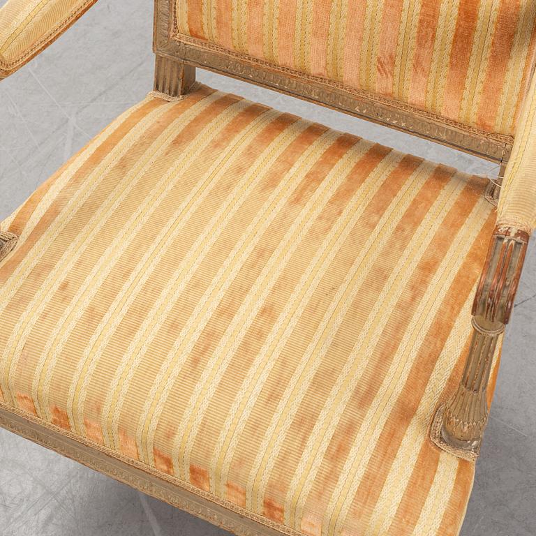 Karmstolar, ett par, Directoire-stil, omkring år 1900.