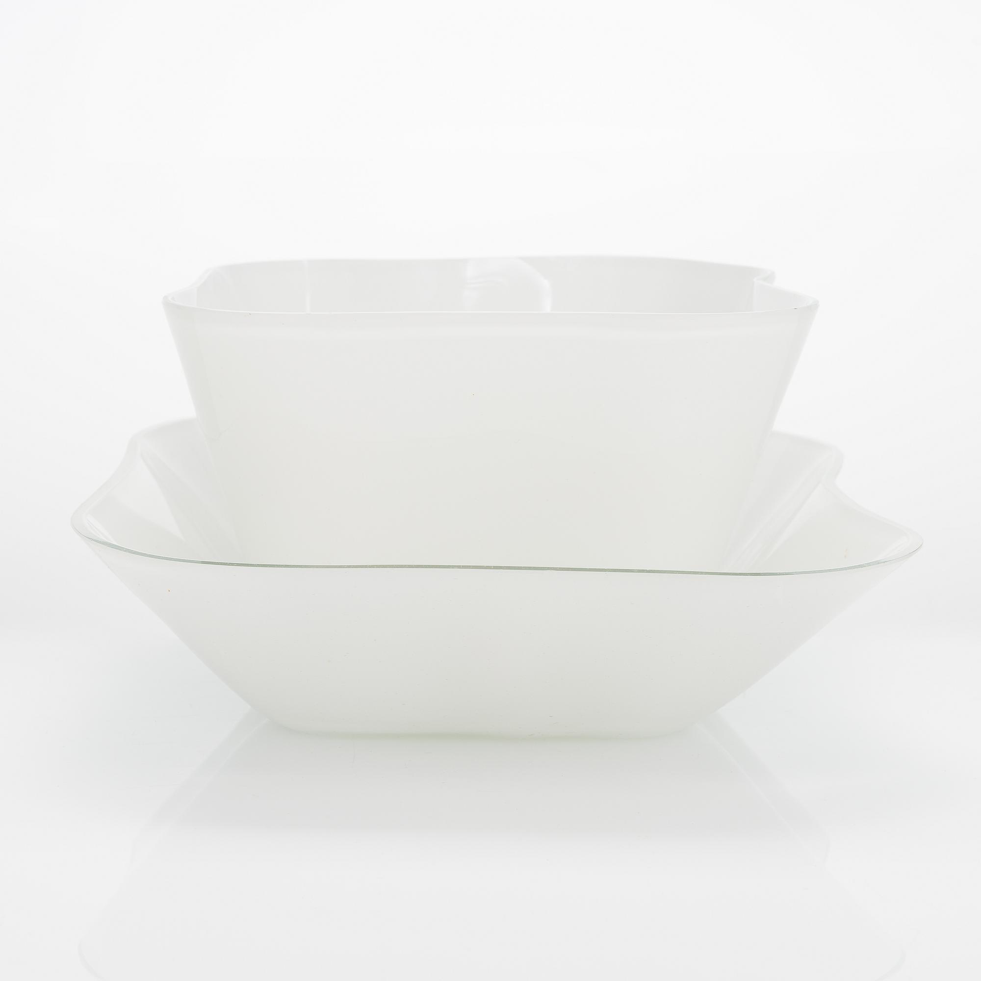 Alvar Aalto, glasskulptur, 2 delar av "Aalto-blomman", signerad Alvar Aalto Iittala. 1950-tal.