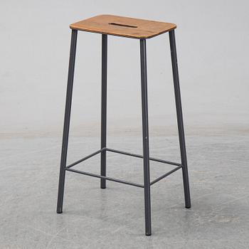 Frama och Toke Lauridsen, "Adam Stool", first edition executed by Toke Lauridsen, Danmark 2012.