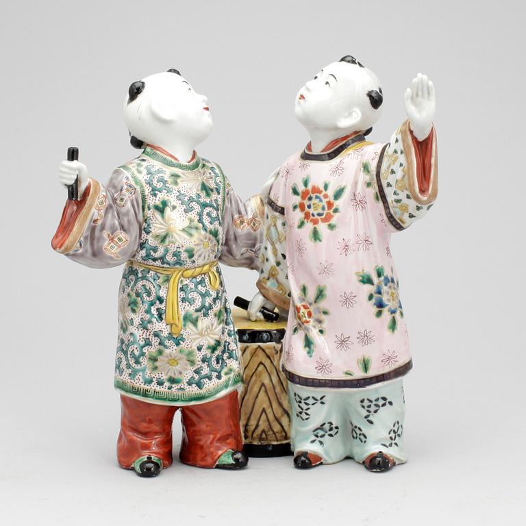 FIGURIN, porslin, Kina, 1900-tal.