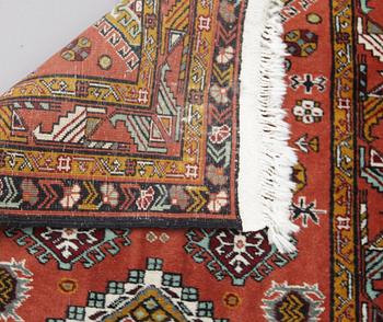 MATTA, orient, ca 296 x 80 cm.