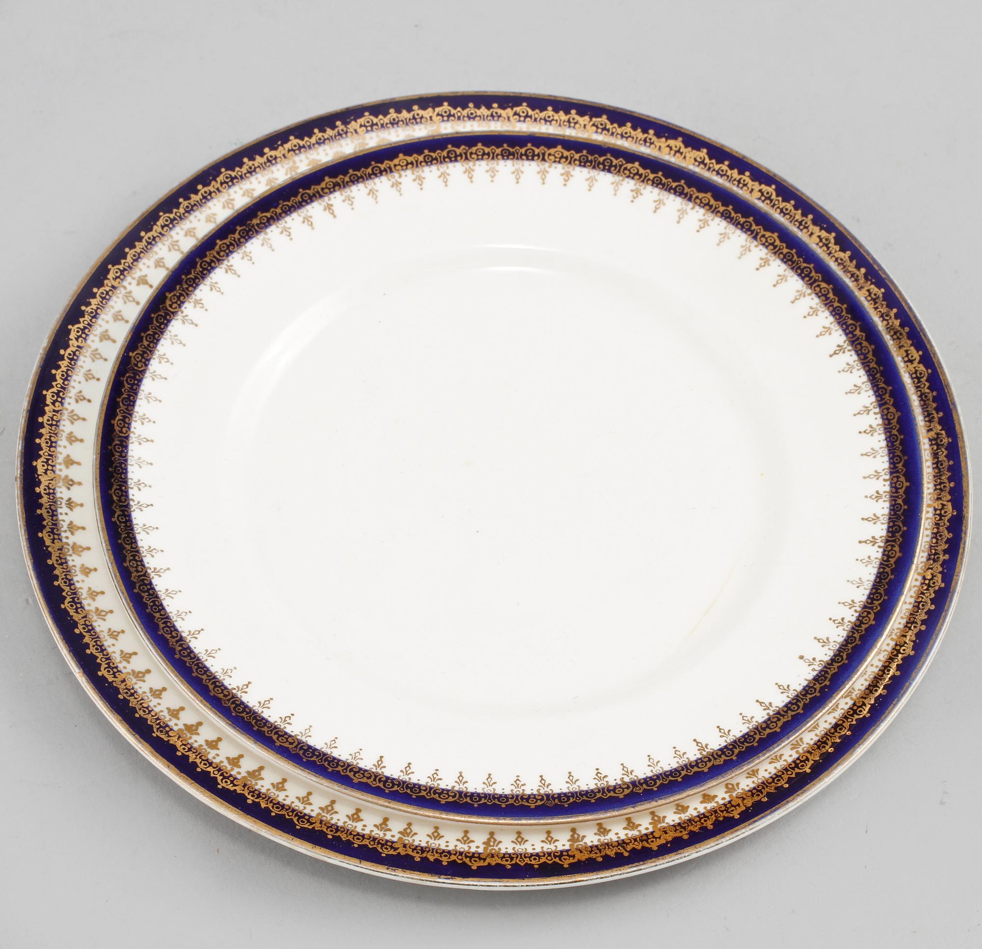 SERVISDELAR, 72 st, flintgods, Gustavsberg, omkring 1900.