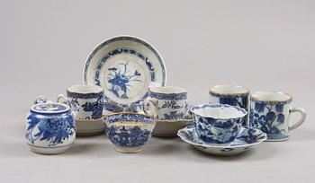 PARTI KINAPORSLIN, 7 delar, Kangxi , Qianlong, Jiaqing, Kina 1700-tal till tidigt 1800-tal.