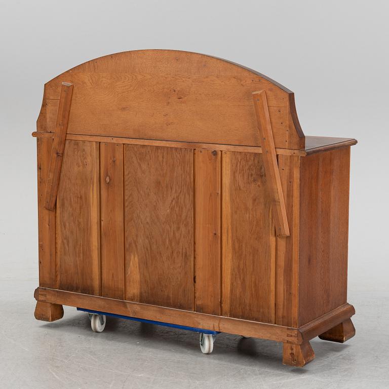 Skänk, jugend/nationalromantik, sent 1800-tal.