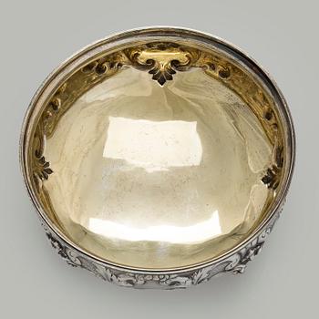A silver bowl, E. Schurmann, Frankfurt, Germany late 19th century.