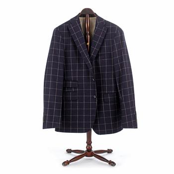 305. ROSE & BORN, a men's blue and white checkered wool suit consisting of jacket and pants, size 54.