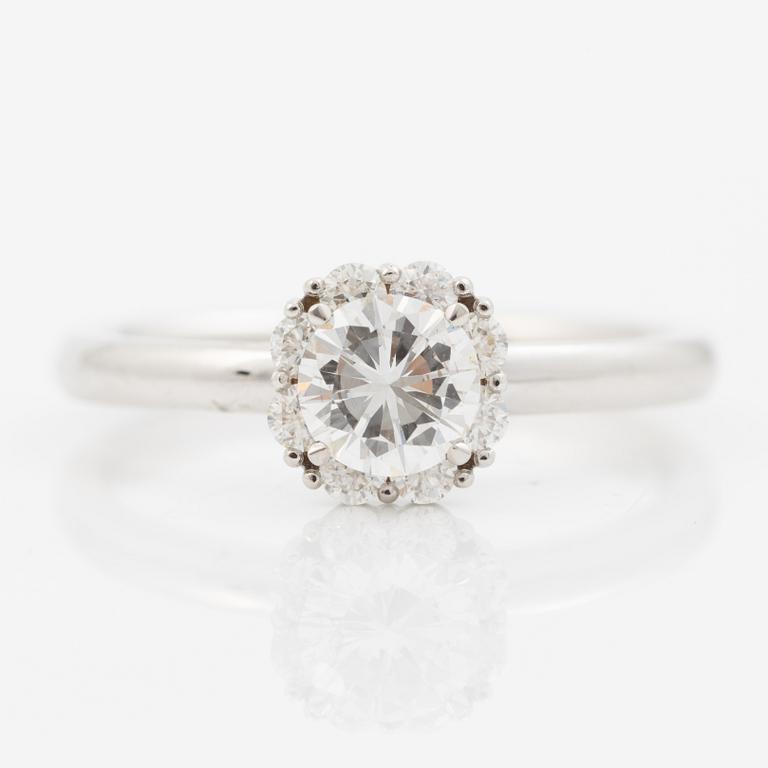 Ring 18K white gold set with a brilliant-cut diamond, accompanied by an IGI report.