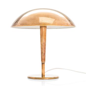 Paavo Tynell,  A mid-20th century '5061' table lamp for Idman Finland.