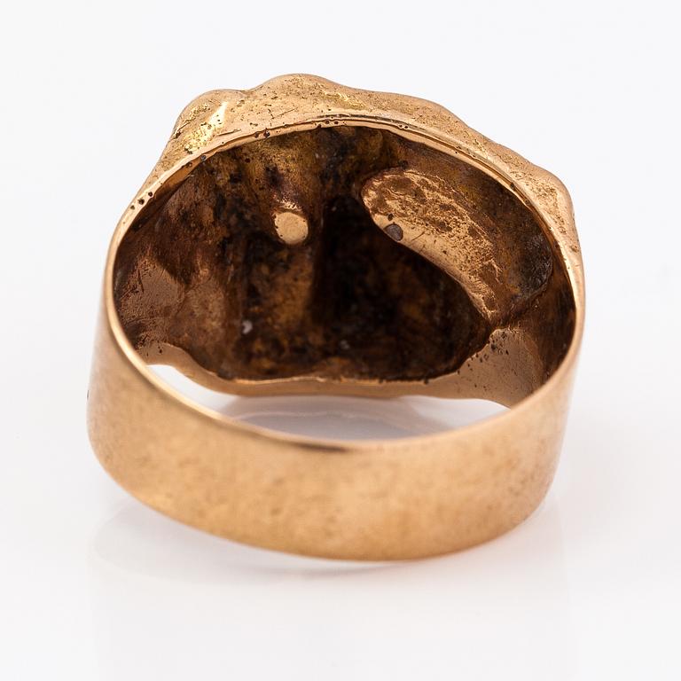 Björn Weckström, A 14K gold ring "Samurai". Lapponia 1970.
