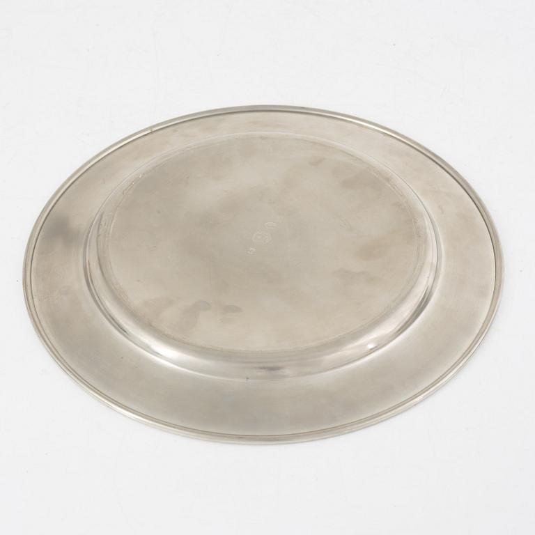 Svenskt Tenn, eight pewter charger plates, Stockholm 1950s-70s.