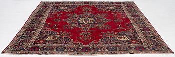 Carpet, Tabriz, approx. 370 x 285 cm.