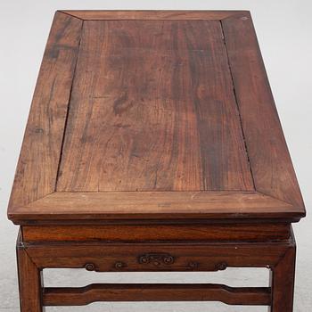 Bord, hardwood, Kina, sen Qingdynsti/tidigt 1900-tal.