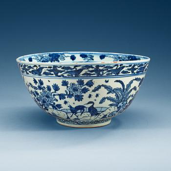 1773. A blue and white bowl, Ming dynasty, Wanli (1573-1620).