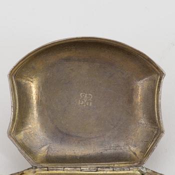 An 18th century silver rococo snuff box, unidentified makers mark. Possibly Denmark.