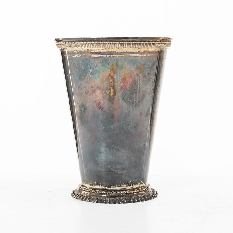 C.G. Hallberg, A Swedish silver beaker, Stockholm 1938.