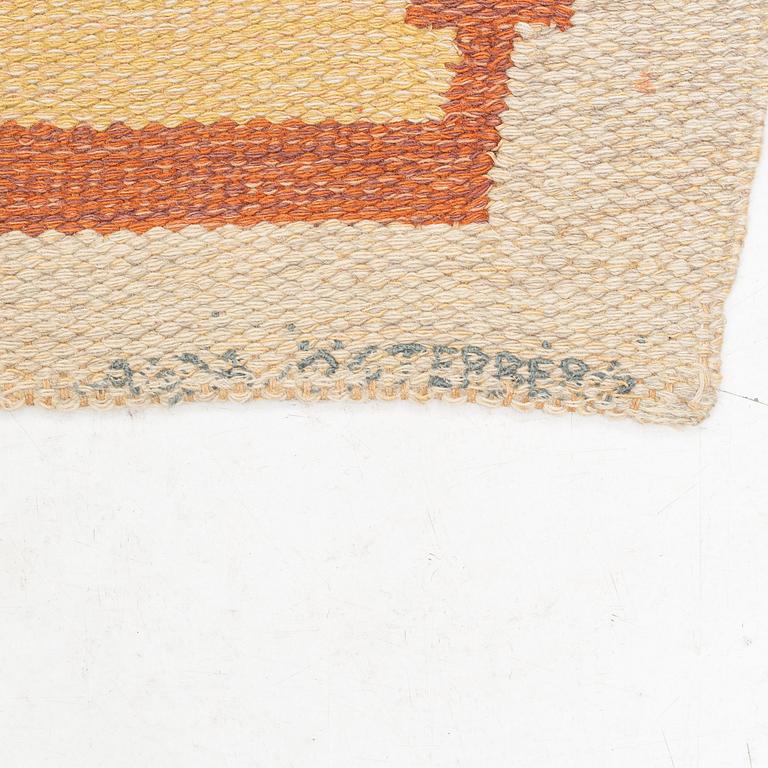 matta, rölakan, ca 239 x 177 cm, signerad Agda Österberg.