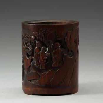 A bambu brushpot with a figurescene, presumably late Qing dynasty (1644-1912).