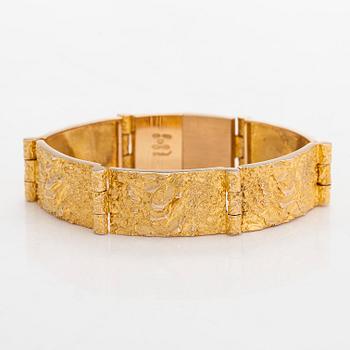 Björn Weckström, a 14K gold 'Velvet clouds' bracelet for Lapponia 1968.