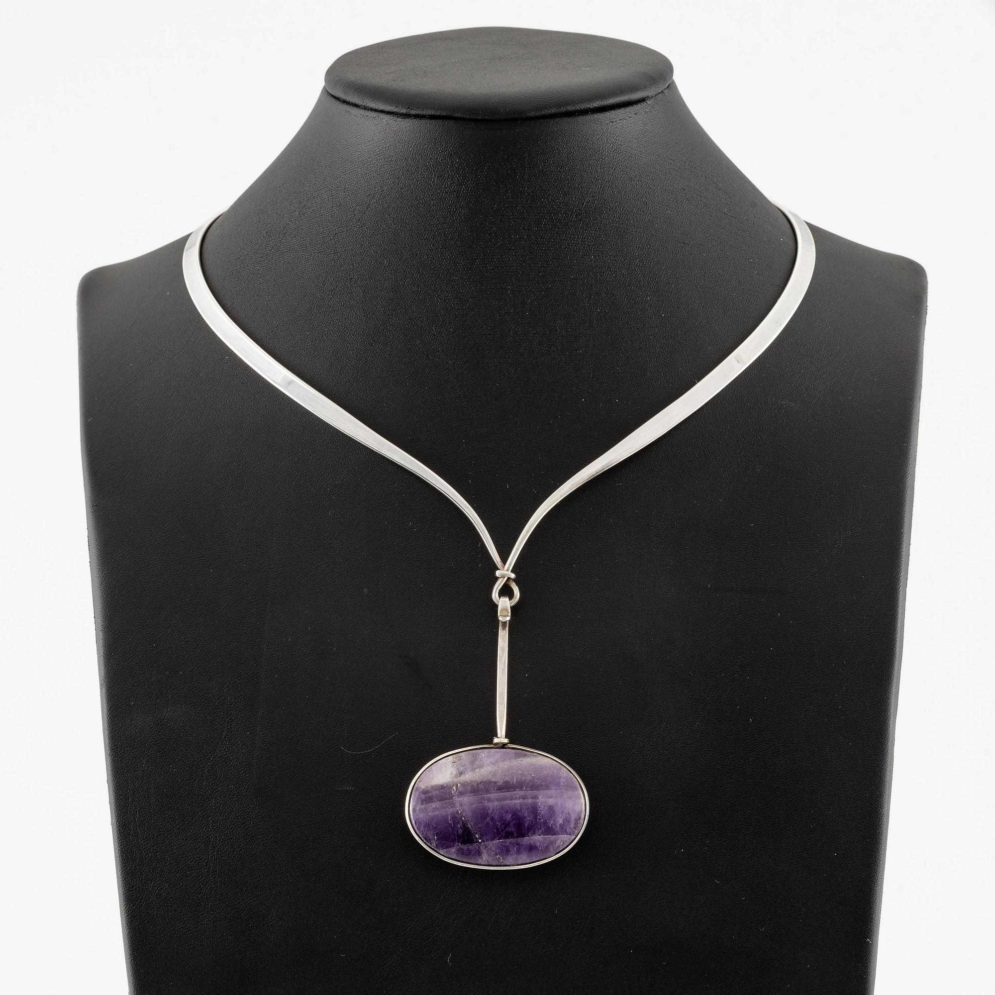 Vivianna Torun Bülow-Hübe, a necklace with a pendant, sterling silver and amethyst, by Georg Jensen.