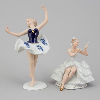 Two German Wallendorf porcelain figurines, first half of the 20th century.