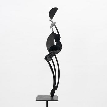 Rune Rydelius, sculpture, signed, metall, height 103.5 cm (including pedestal 207 cm).