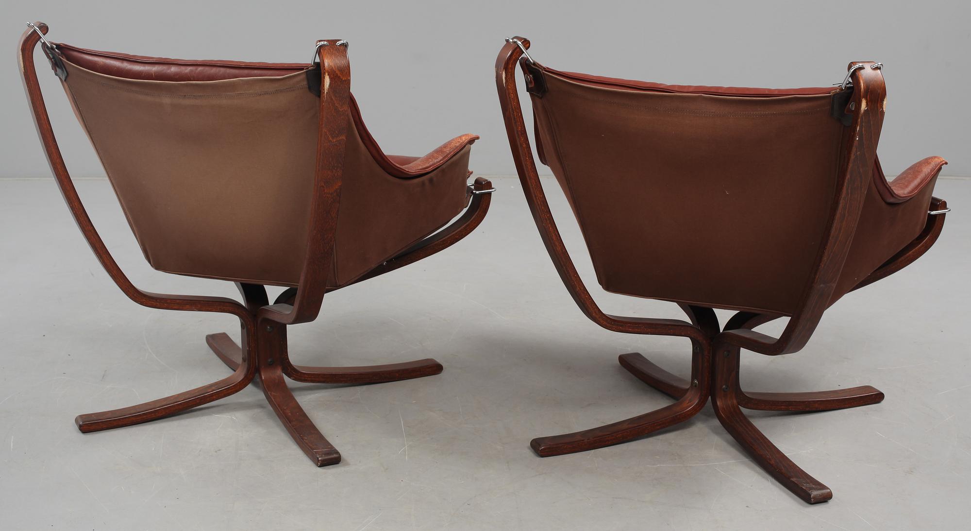 FÅTÖLJER, ett par, "Falcon chair", Sigurd Russel, Vatne möbler, 1900-talets andra hälft.