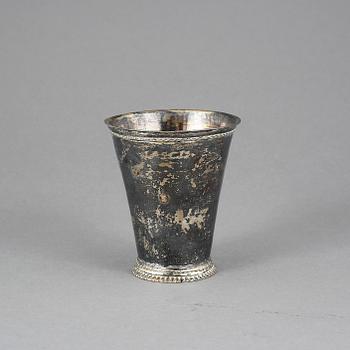 BÄGARE, silver, oidentifierad smed BM, Stockholm, 1714. Vikt ca 111 gram.