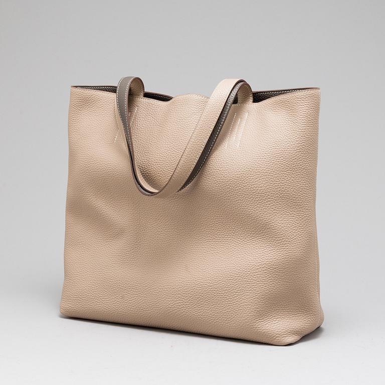 HERMÈS, a 'Double Sens 45' tote bag.