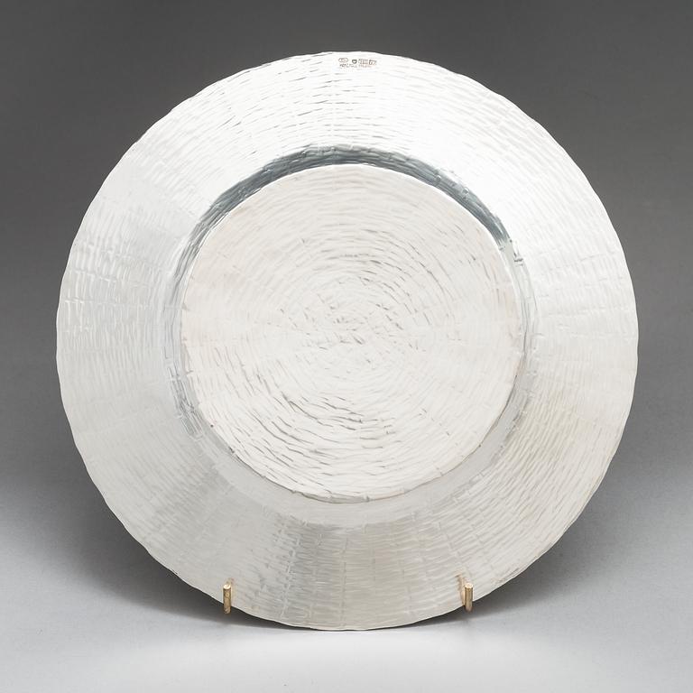 Tapio Wirkkala, a sterling silver dish, Kultakeskus, Hämeenlinna 1974. Design year 1969.