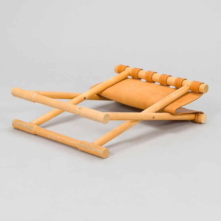 Maija Heikinheimo, A 1960s/70s century wooden stool 'Camping chair A'. Norrmark handicraft.
